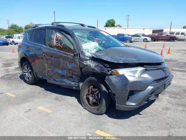 Toyota RAV4 LE 2018 JTMZFREV1JJ202517 main image
