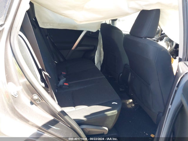 Toyota RAV4 LE 2018 JTMZFREV1JJ202517 Image 8