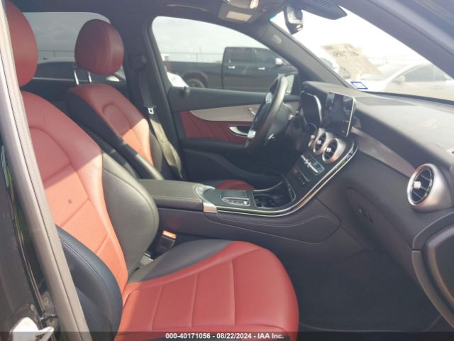 W1N0G8DB9MF906410 Mercedes-Benz Glc 300 Suv