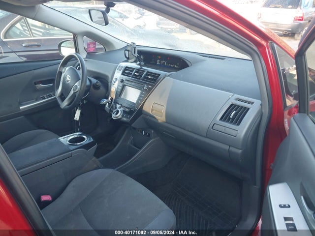 Toyota Prius V Two 2014 JTDZN3EU1E3311383 Image 5