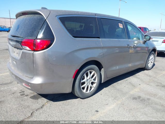 2C4RC1DGXHR609061 Chrysler Pacifica Touring