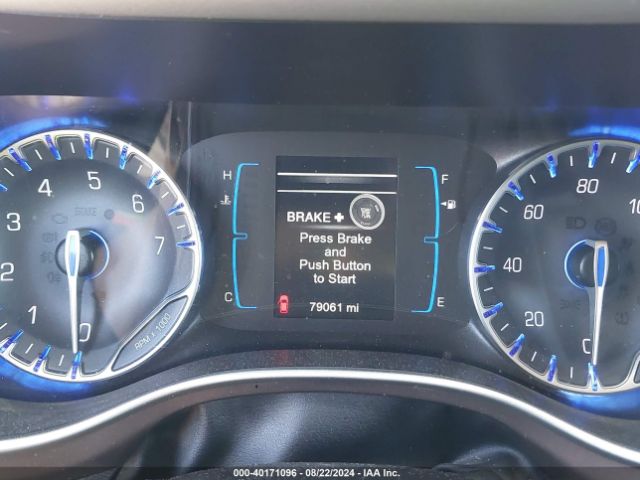 2C4RC1DGXHR609061 Chrysler Pacifica Touring