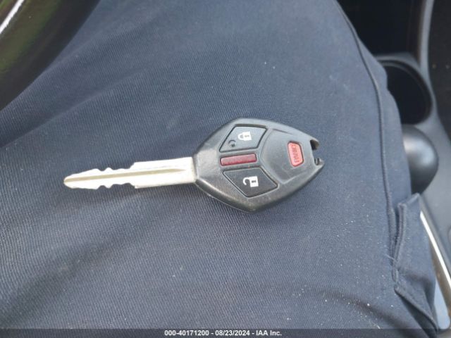 JA4AD2A38GZ008618 Mitsubishi Outlander Es