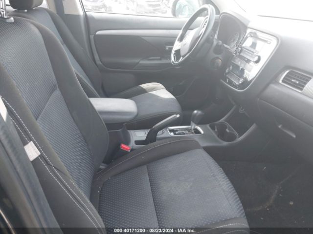 JA4AD2A38GZ008618 Mitsubishi Outlander Es