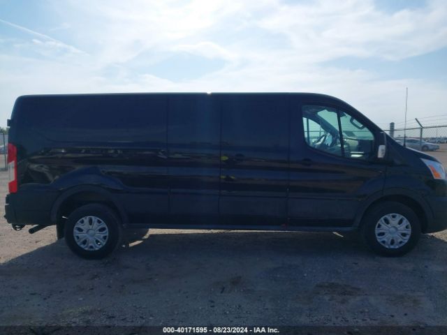 1FTBR1Y81NKA82203 Ford Transit-250