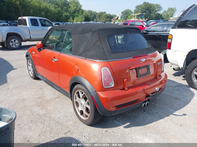 2005 MINI COOPER S WMWRH33425TF83077 Photo 2