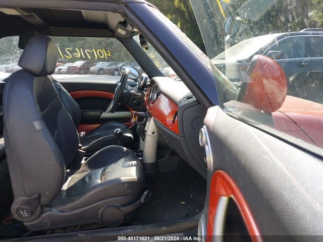 2005 MINI COOPER S WMWRH33425TF83077 Photo 4