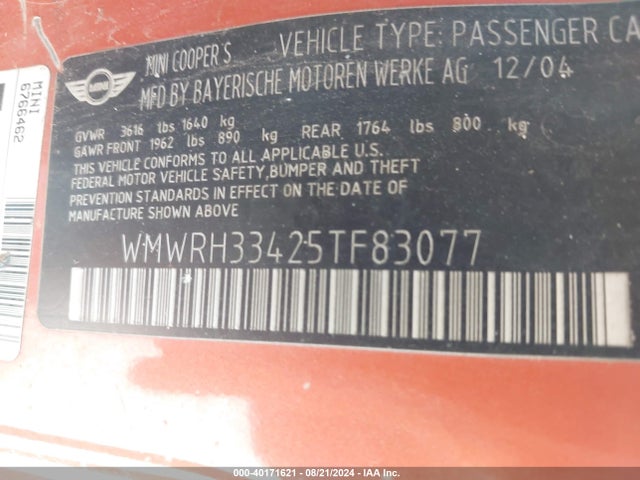 2005 MINI COOPER S WMWRH33425TF83077 Photo 8