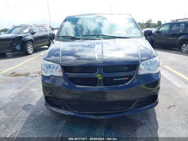 2C4RDGBGXKR521833 Dodge Grand Caravan Se