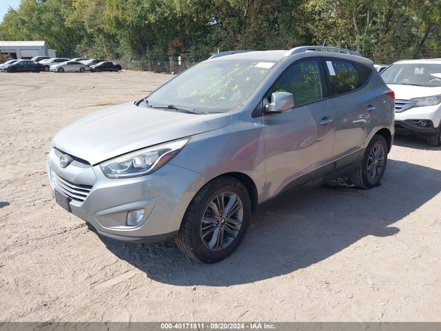 Hyundai TUCSON SE 2015 KM8JU3AG7FU107727 Image 2