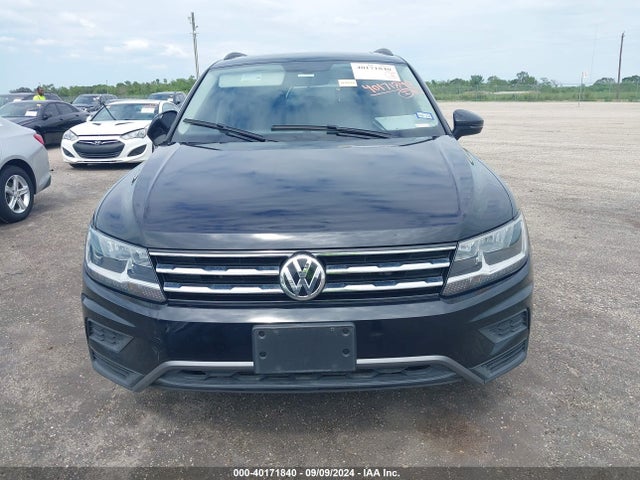 3VV3B7AX7MM115114 Volkswagen Tiguan 2.0t Se/2.0t Se R-line Black/2.0t Sel