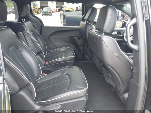 Chrysler Pacifica Hybrid Premium S Appearance Pkg 2024 2C4RC1S76RR103148 Image 8