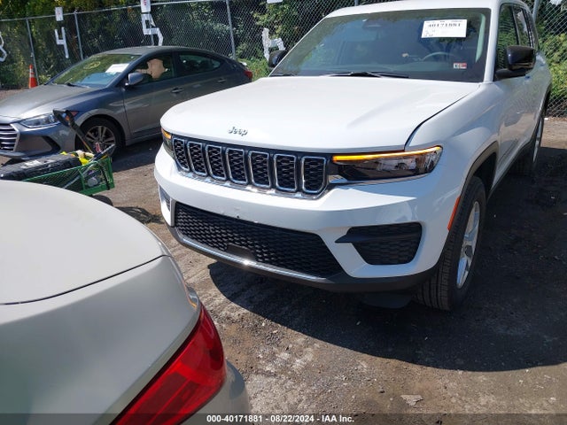 1C4RJHAG1RC706663 Jeep Grand Cherokee Laredo X 4x4