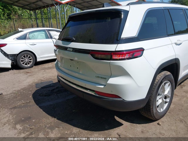 1C4RJHAG1RC706663 Jeep Grand Cherokee Laredo X 4x4