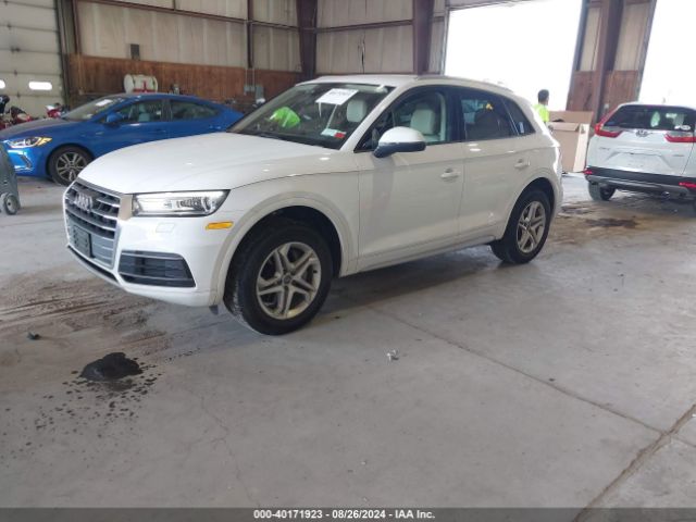 WA1ANAFY2J2129852 Audi Q5 2.0t Premium/2.0t Tech Premium