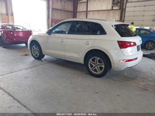 WA1ANAFY2J2129852 Audi Q5 2.0t Premium/2.0t Tech Premium