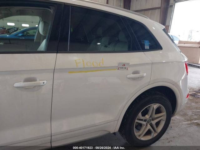 WA1ANAFY2J2129852 Audi Q5 2.0t Premium/2.0t Tech Premium