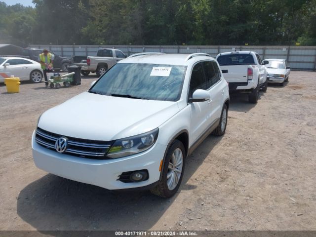 WVGAV3AXXEW626061 Volkswagen TIGUAN SE