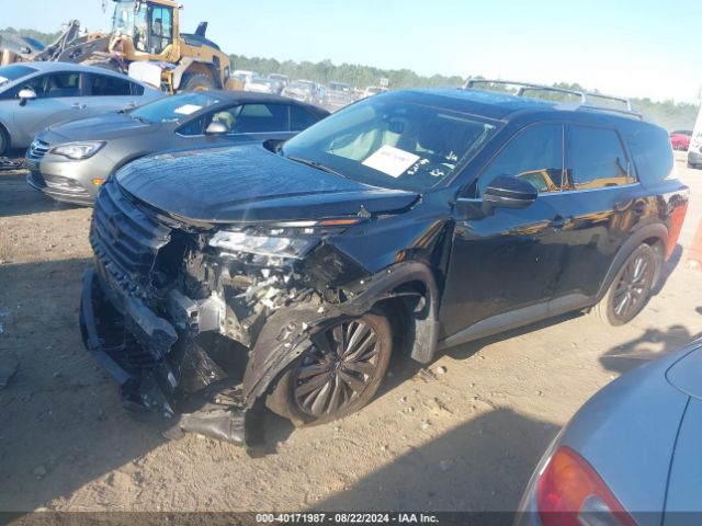 5N1DR3CB5NC252107 Nissan Pathfinder Sl 2wd