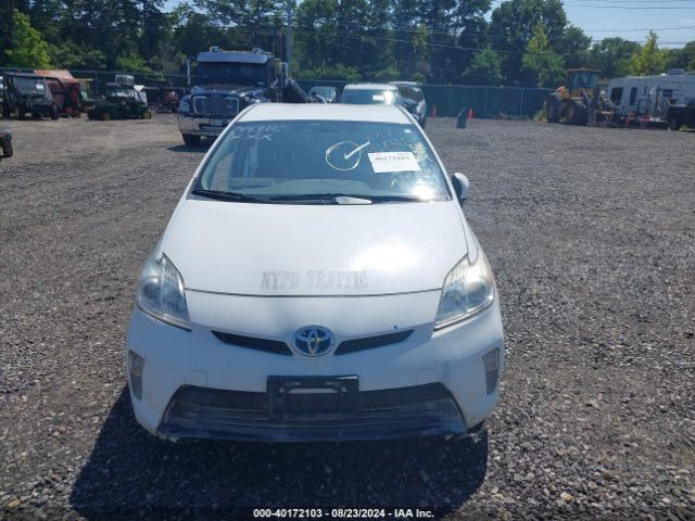 JTDKN3DU1F1997375 Toyota Prius Two