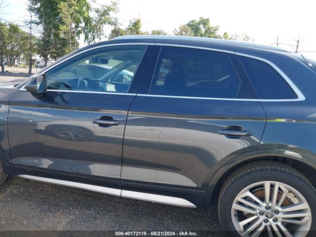 WA1BNAFY2J2007724 Audi Q5 2.0t Premium/2.0t Tech Premium