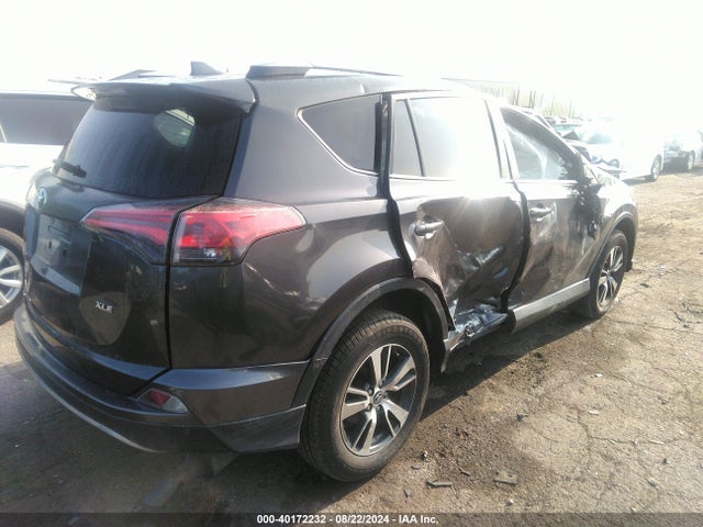 Toyota Rav4 Xle 2018 JTMWFREV8JJ186271 Image 4
