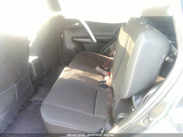 Toyota Rav4 Xle 2018 JTMWFREV8JJ186271 Image 8