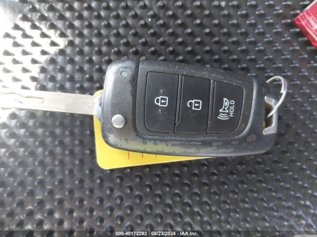 5NMS23AD6LH189635 Hyundai Santa Fe Se