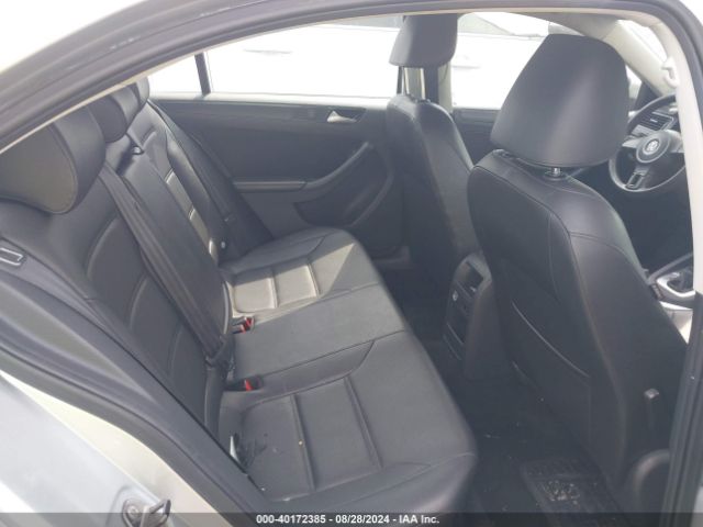 3VWD17AJ1EM241436 Volkswagen Jetta 1.8t Se