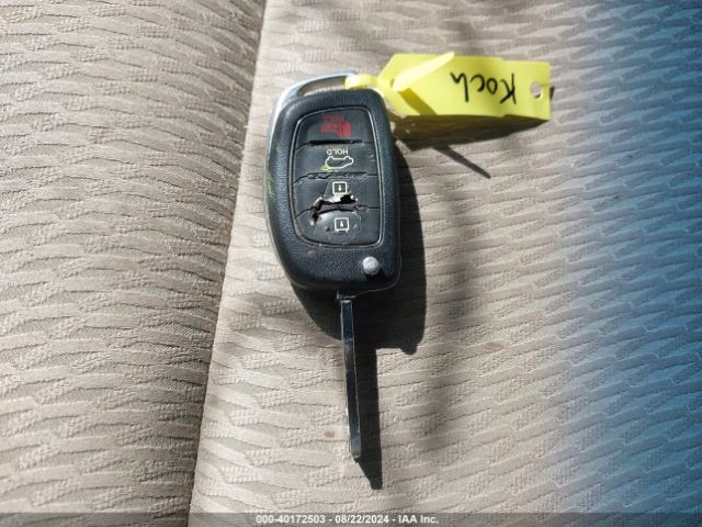 KM8SMDHF4GU159616 Hyundai Santa Fe Se