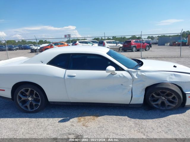 2C3CDZAG4KH731597 Dodge Challenger Sxt