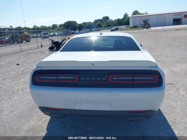 2C3CDZAG4KH731597 Dodge Challenger Sxt