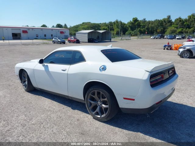 2C3CDZAG4KH731597 Dodge Challenger Sxt