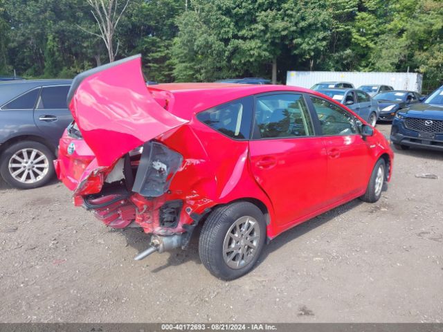 JTDZN3EU6FJ024523 Toyota Prius V Three