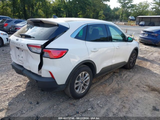 1FMCU0G63NUA73340 Ford ESCAPE SE