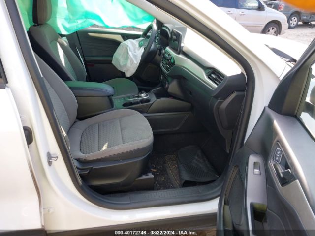 1FMCU0G63NUA73340 Ford ESCAPE SE
