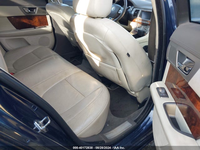 2010 JAGUAR XF SAJWA0GB5ALR53352 Photo 7