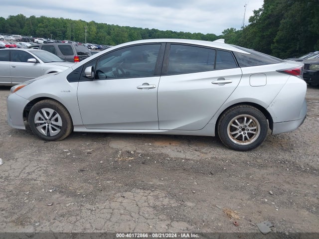 Toyota Prius Two Eco 2016 JTDKARFU0G3011626 Image 14