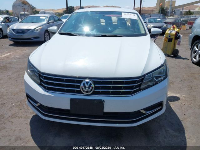 1VWAT7A37HC023845 Volkswagen Passat 1.8t S