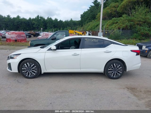 1N4BL4DWXPN381977 Nissan Altima Sv Intelligent Awd