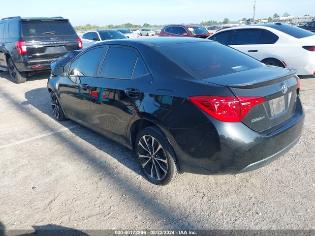 Toyota COROLLA LE 2018 2T1BURHE0JC059378 Image 3