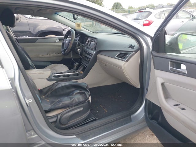 Hyundai SONATA SE 2015 5NPE24AF7FH175691 Image 5