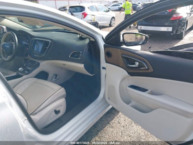 1C3CCCCB2FN667655 Chrysler 200 C