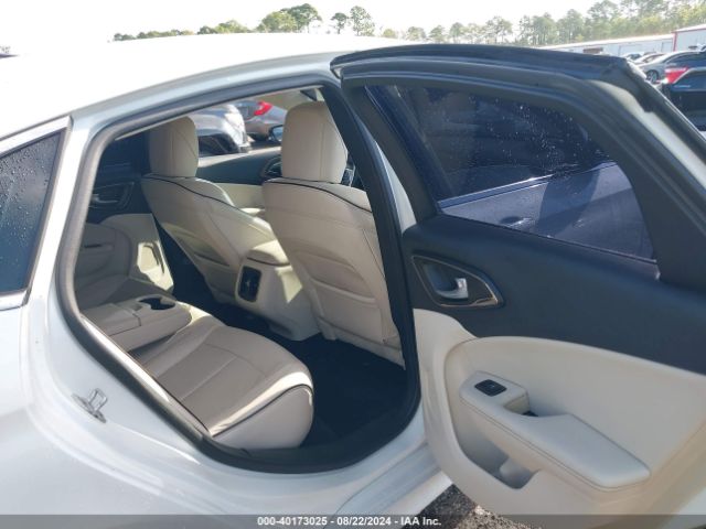 1C3CCCCB2FN667655 Chrysler 200 C