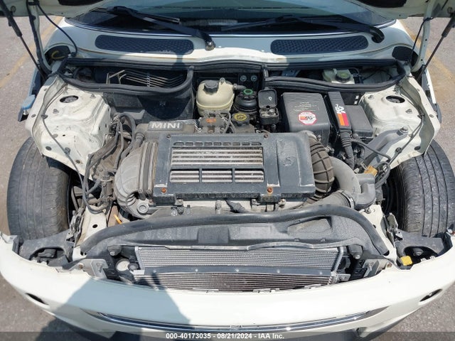 2006 MINI COOPER S WMWRE33546TN28386 Photo 9