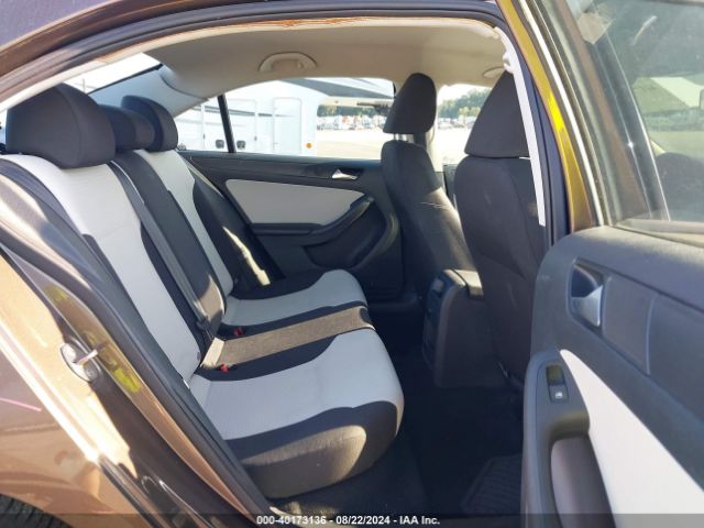 3VW2K7AJ9FM227418 Volkswagen Jetta 2.0l S