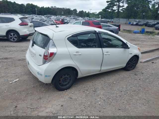 JTDKDTB32E1564336 Toyota Prius C Two