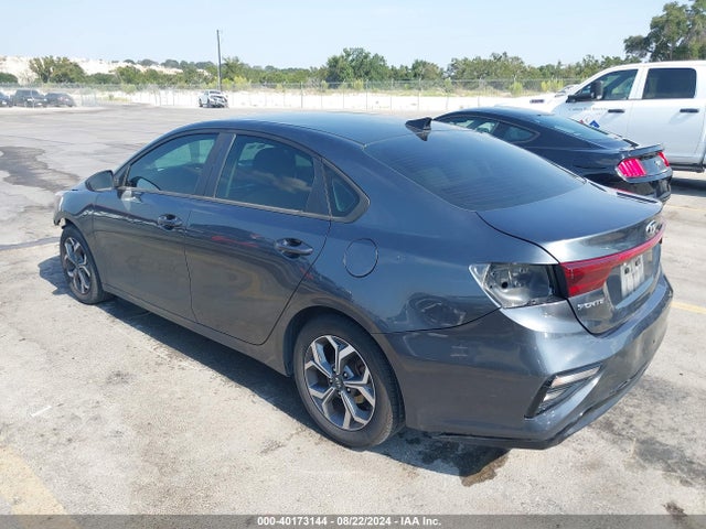 KIA Forte Lxs 2019 3KPF24AD8KE135220 Image 3