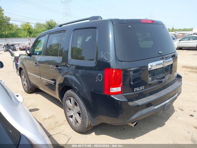 Honda Pilot Touring 2015 5FNYF4H98FB009549 Image 3
