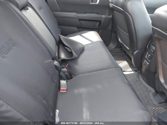 Honda Pilot Touring 2015 5FNYF4H98FB009549 Image 8